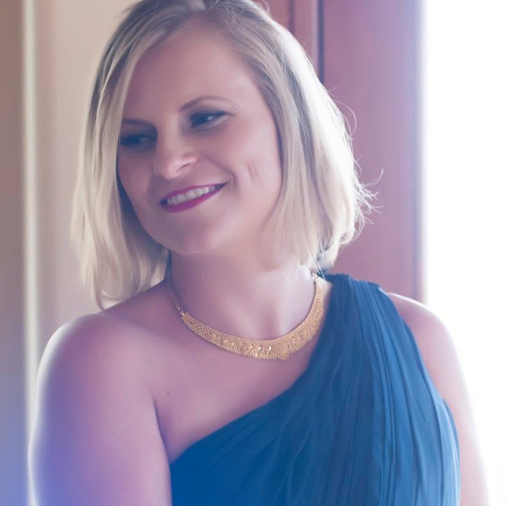 Meet your Posher, Eva